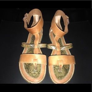 Lucky Brand Gladiator Sandal w/ Alligator print😎